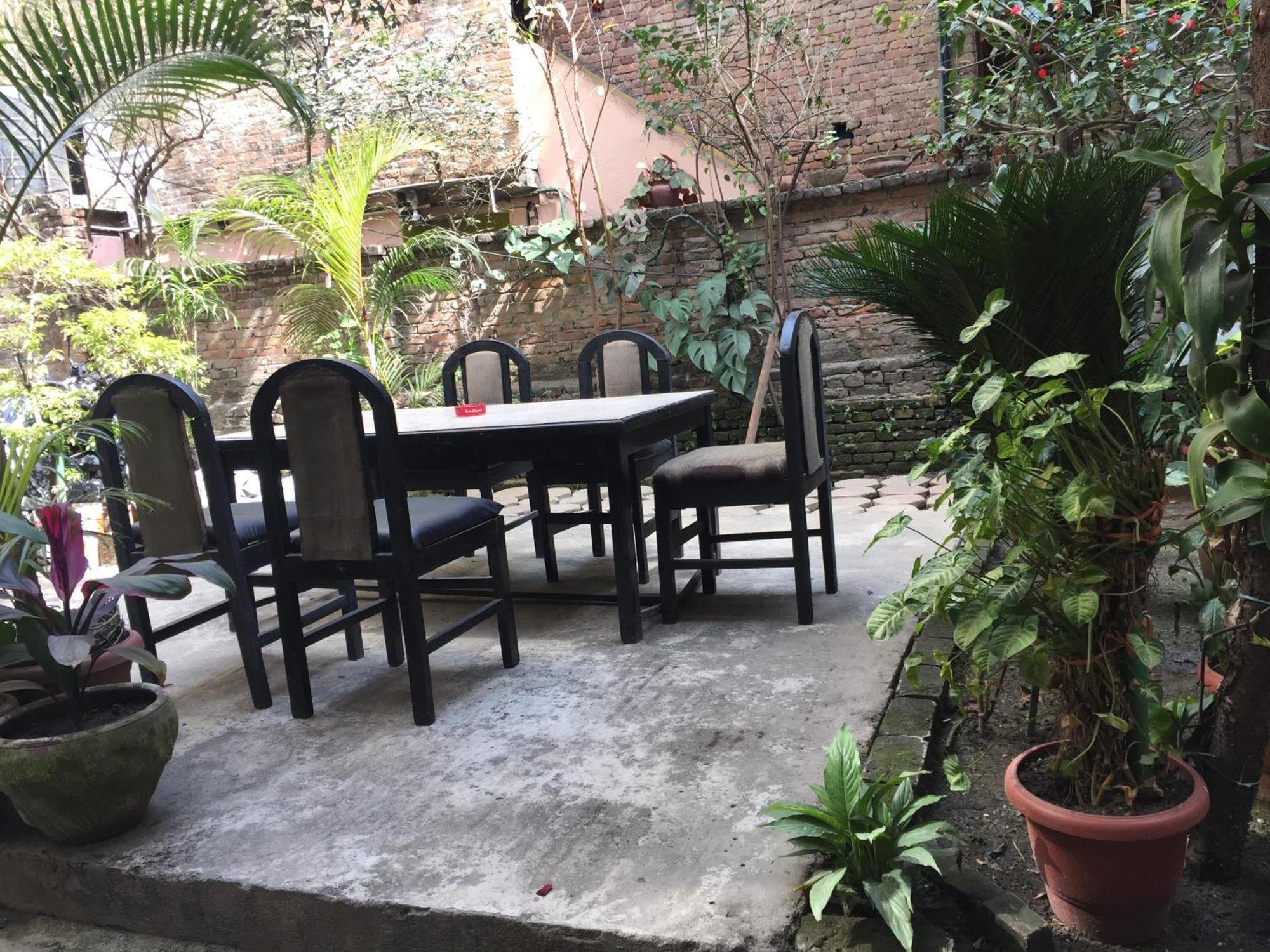 Hotel Serenity Kathmandu Esterno foto