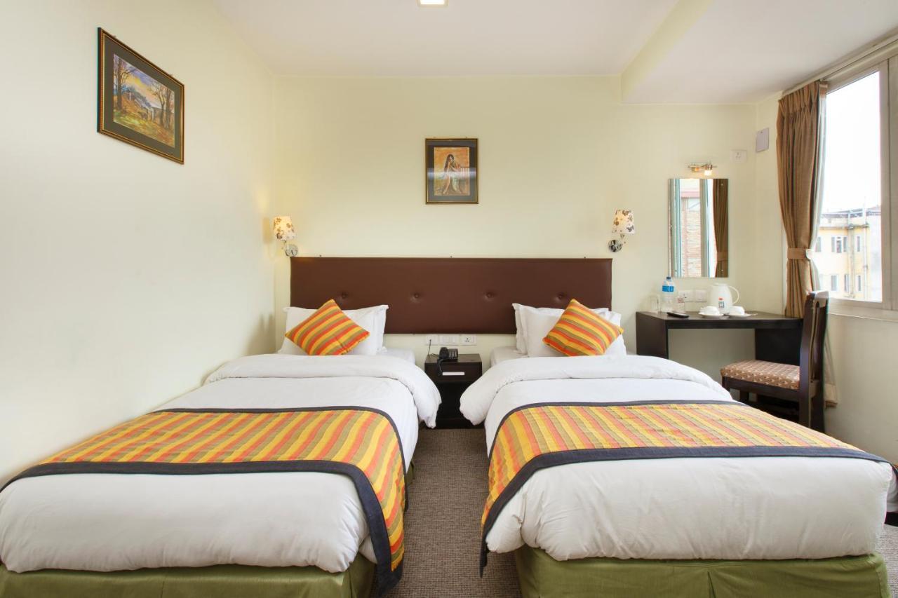 Hotel Serenity Kathmandu Esterno foto